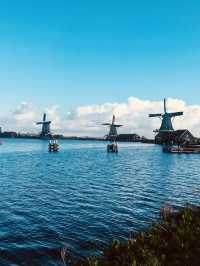A Windmill Wonderland: My Solo Day Trip to Zaanse Schans 