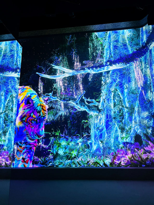 Immersive Dreams: A Surreal Insta-Experience