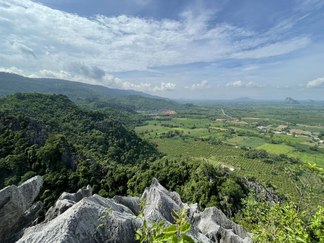 ปีนเขาที่พิษณุโลก 