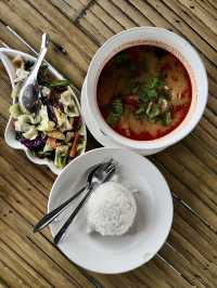 ร้านอาหารใจกลางทุ่งนา🌾