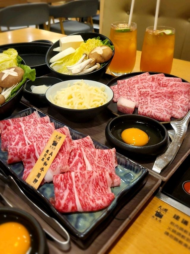 正宗關西風🔥🔥北海道和鹿兒島和牛壽喜燒🐄