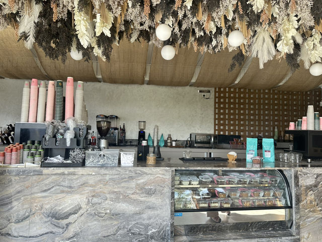 Roses Café Taif – Coffee with a Blooming Touch
