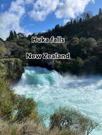 Huka falls น้ำตกชื่อดังของเกาะเหนือนิวซีแลนด์