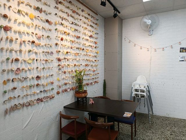梧棲一方格早午餐，美味與舒適並存。