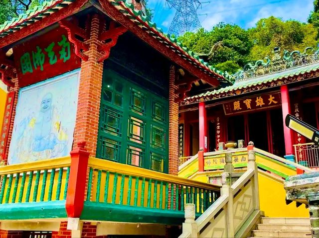 Castle Peak Monastery (Tsing Shan Monastery) – A Spiritual Escape Above the City Castle Peak Monastery (Tsing Shan Monastery) – A Spiritual Escape Above the City