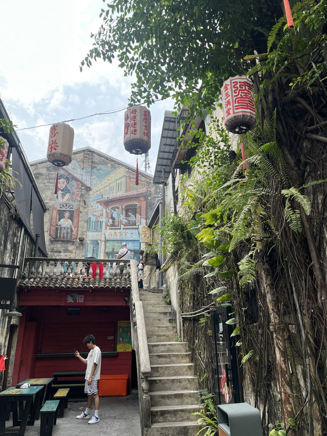 Cafés, Crepes & Culture — A Perfect KL Afternoon ☕️🍰