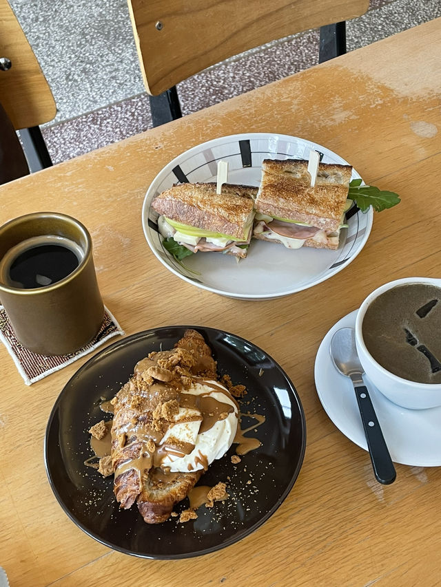 🌸 행궁동에서 보내는 따뜻한 오후의 산책 🍞