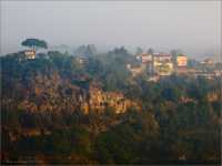 Рассвет над Civita di Bagnoregio: город, стоящий на краю
