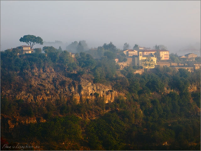 Рассвет над Civita di Bagnoregio: город, стоящий на краю