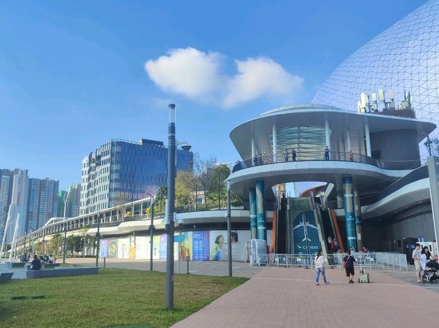 現代建築遇上海岸風光😎