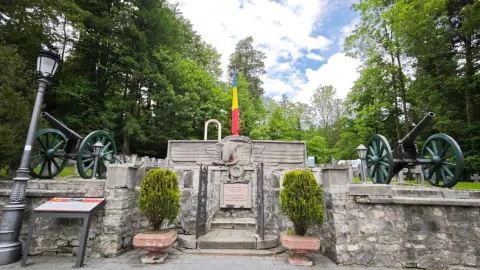 Karaiman Heroes Cemetery with Crosses #Heroes Cemetery (Cimitirul Eroilor) - Constanta County, Romania — traveler post in Constanta