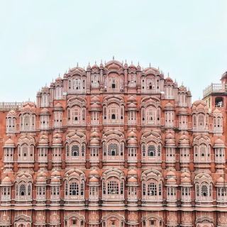 𝑰𝒏𝒅𝒊𝒂'𝒔 𝑮𝒐𝒍𝒅𝒆𝒏 𝑻𝒓𝒊𝒂𝒏𝒈𝒍𝒆 New Delhi, Agra, Jaipur.