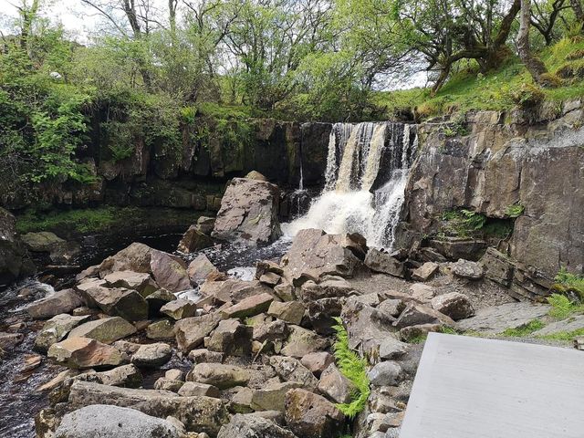 Tullydermot Falls Ireland 🗺️