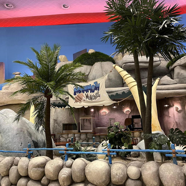 Warner Bros. World Abu Dhabi 🗺️