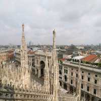 Fascinating Milan Cathedral 🇮🇹🍷🍦