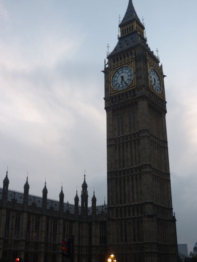 London Sights: Icons of History and Modern Life