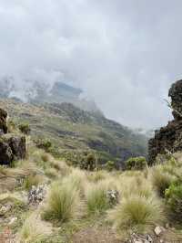 Climbing Mount Kilimanjaro – Shira Cathedral 🗻