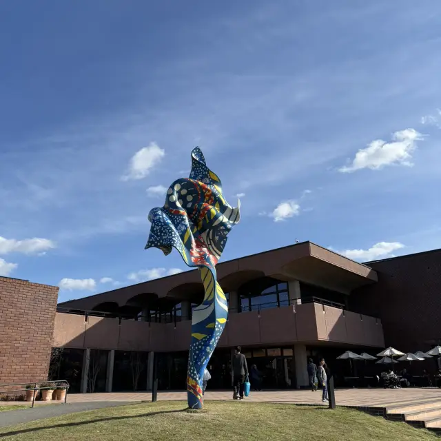 วันสุดเพอร์เฟกต์ในฟุกุโอกะ: ศิลปะ สวน วิวปราสาท และราเม็งแสนอร่อย