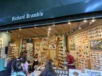 🛍️🚗 London’s Market Hop: From Greenwich to Borough by Ride-Share