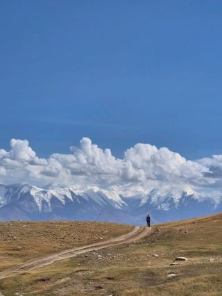 吉爾吉斯斯坦寶石：薩里莫古爾 