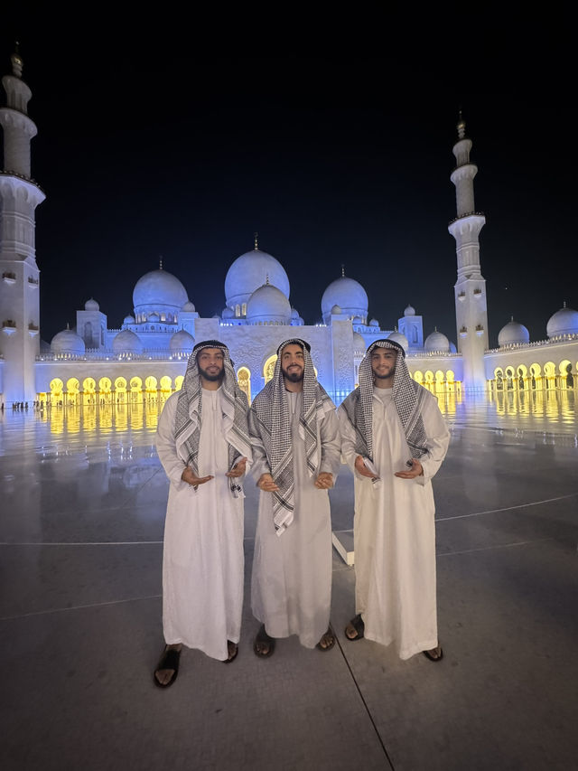 Sheikh Zayed Grand Mosque 🕌✨