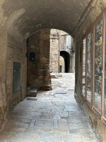 🇮🇹 Tuscany Vibe — Rolling Hills and Timeless Charm 🇮🇹 Tuscany Vibe — Rolling Hills and Timeless Charm