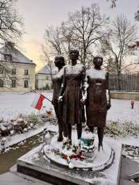 A Peaceful Winter Morning Walk Through Krasiński Garden