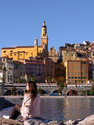 Looking for a slice of sunshine and serenity in southern France? Menton is the place for you! 🍋💛