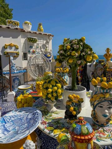 ポジターノの夏には、イタリアで最も美しいスローライフが隠されている