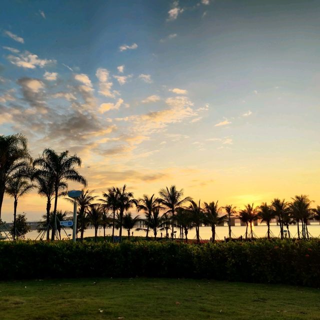 Park with stunning view and sunset. Shenzhen, Baoan 