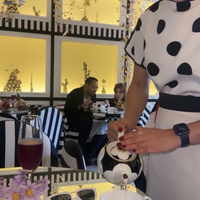 Monochrome Magic Afternoon Tea @ Tease 