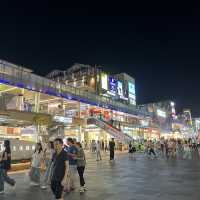 夜晚逛逛深圳後浪新天地