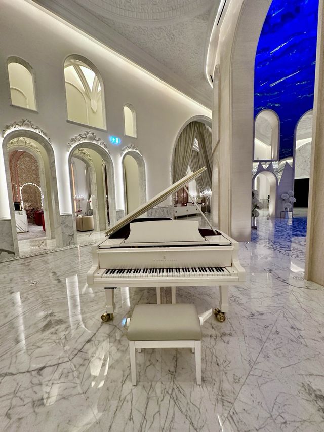 The illustrious Raffles Doha! ✨