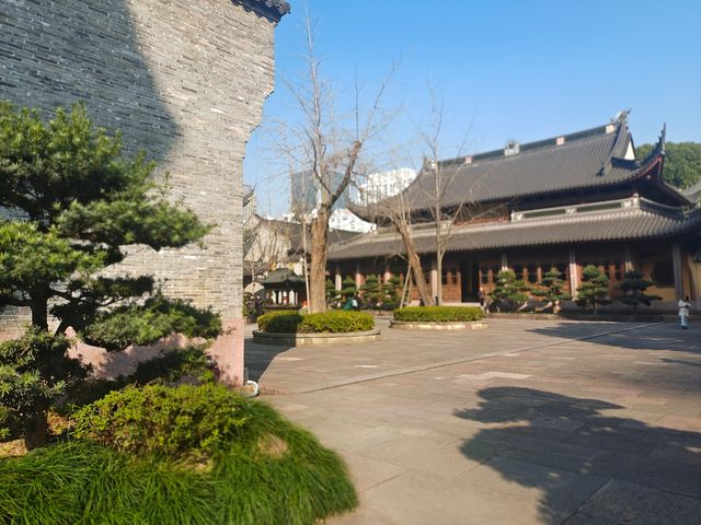市區裡的寺廟-七塔禪寺