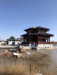 有句話說：綠水青山就是金山銀山 想必說的就是漢梁公園叭