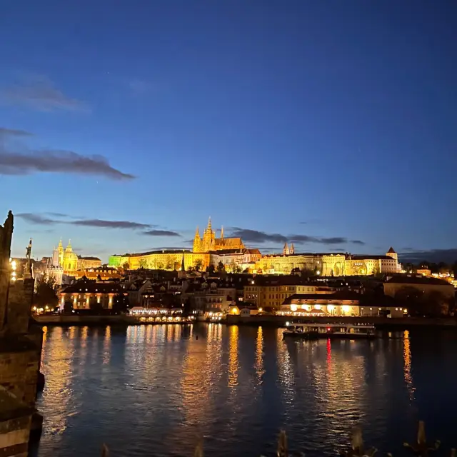 Czech | Prague Square | So beautiful it feels like being in love!