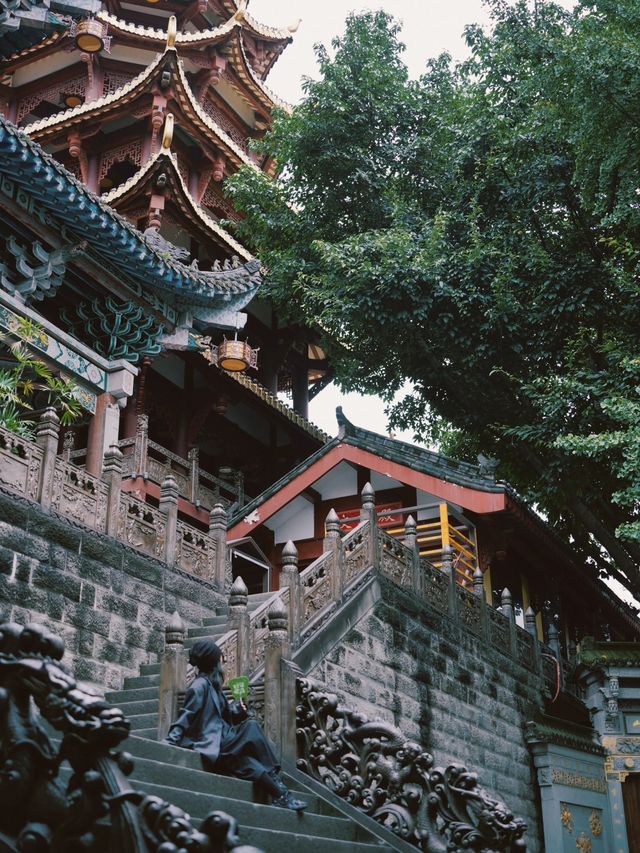 寶輪寺，鬧中取靜的寺廟之旅