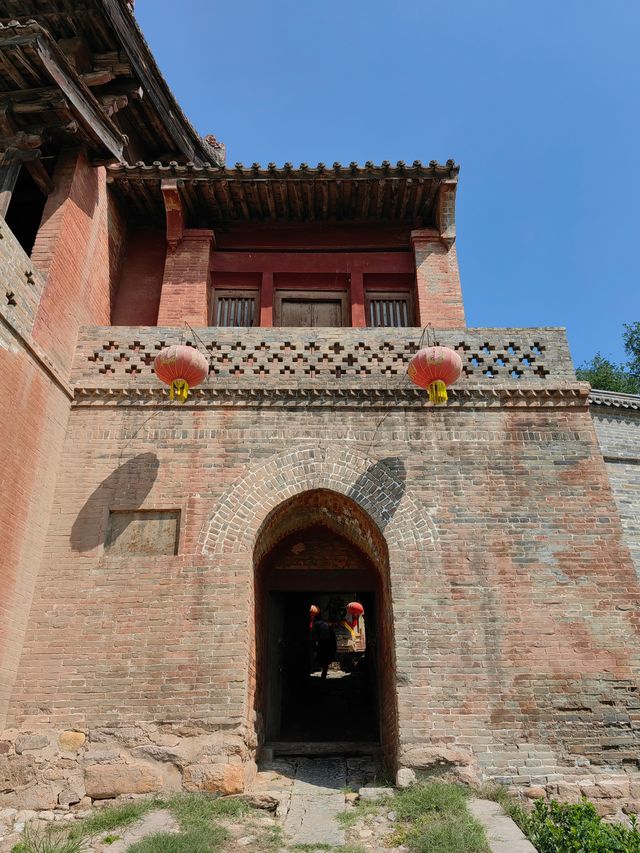 山西新绛白台寺