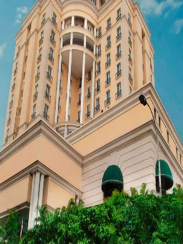 🌟 Chennai Charm: Stay at The Residency Towers! 🏨✨