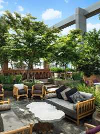 🌴 Miami's Luxe Sleeps: East Miami Hotel Review 🌟