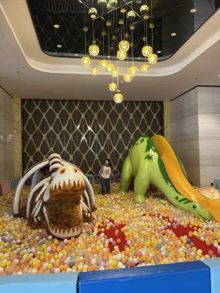 A place to take kids near Kunming, Lufeng Dinosaur Valley