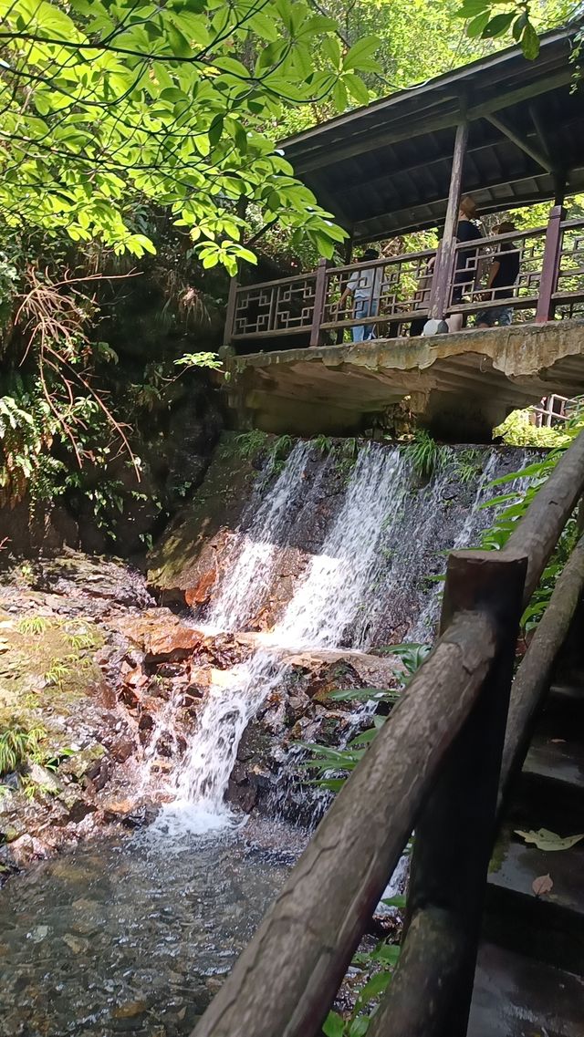 探秘皖南秘境，隱匿山林中的世外桃源，夏霖風景區