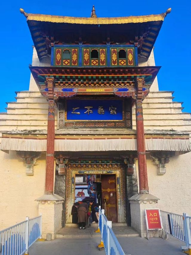 魅力西藏，藏傳佛教寺廟——桑耶寺。