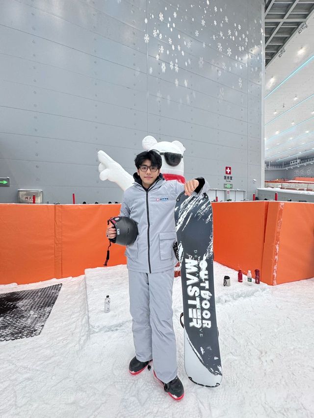 在武漢終於也能滑到這麼快樂的雪。