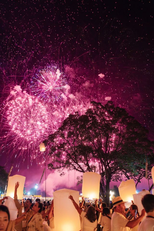 如果錯過了今年的天燈節，明年請一定要來。
