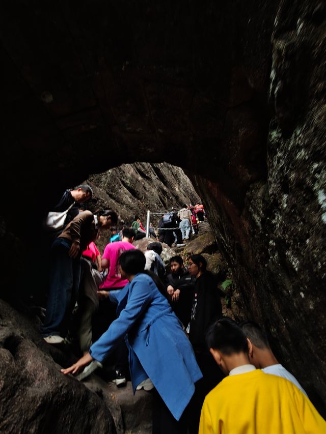 桂平市麻垌鎮白石山登頂攻略