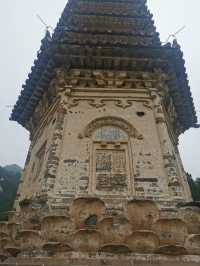 期待寒冬過去，看銀山塔影映春光