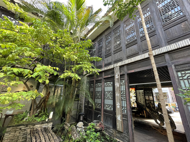 深圳大芬油畫村 | 闖進現實版梵高畫裡