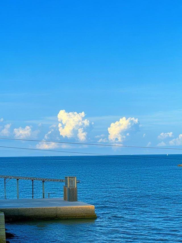 浙江隱藏地圖！帶娃闖入6元海島宮殿下捕魚 漁網撈到彩虹水母
