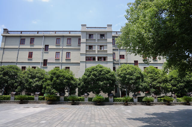南昌百年建築，軍旗升起嘅地方！